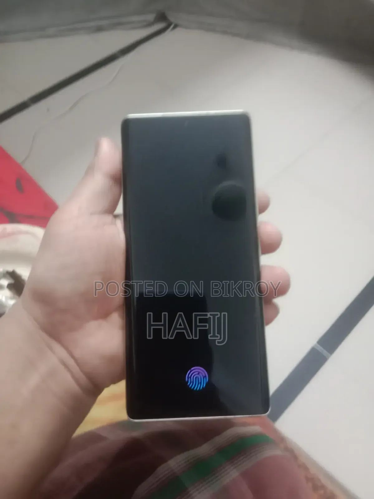 New Helio 128 GB Orange