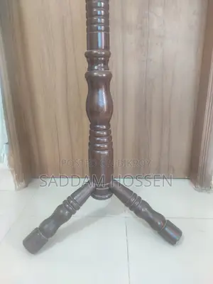 কাপড় রাখার স্ট্যান্ড