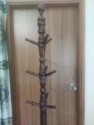 কাপড় রাখার স্ট্যান্ড