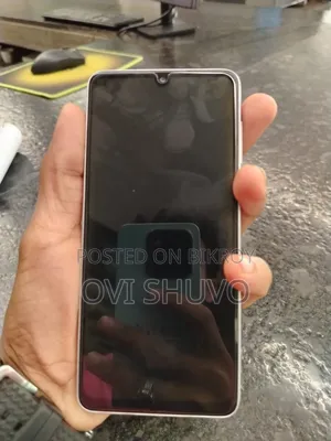 স্যামসাং গ্যালাক্সি এ৩৩ ৫জি ১২৮ জিবি হোয়াইট