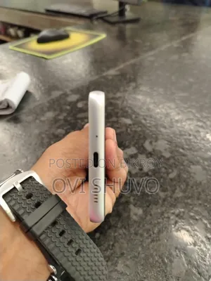 স্যামসাং গ্যালাক্সি এ৩৩ ৫জি ১২৮ জিবি হোয়াইট