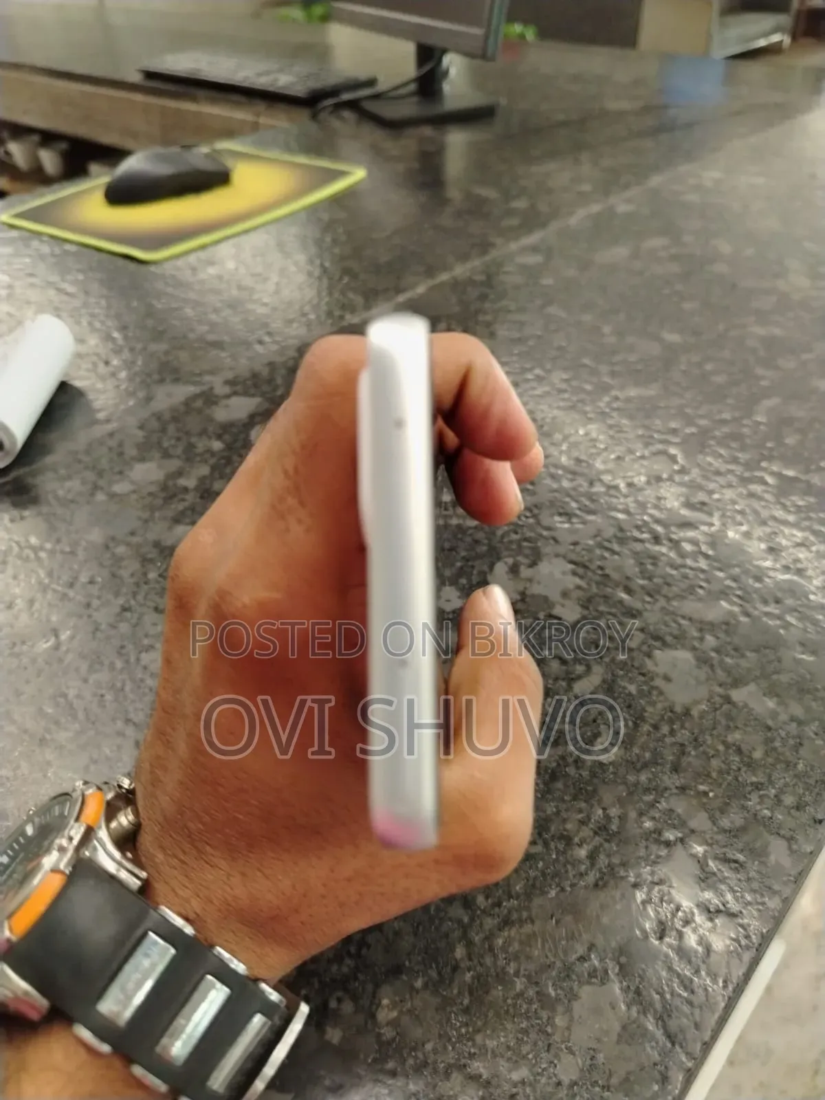 স্যামসাং গ্যালাক্সি এ৩৩ ৫জি ১২৮ জিবি হোয়াইট