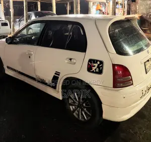 টয়োটা স্টারলেট ১৯৯৭ সাদা