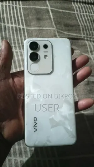 ভিভো ওয়াই২৯ ১২৮ জিবি হোয়াইট