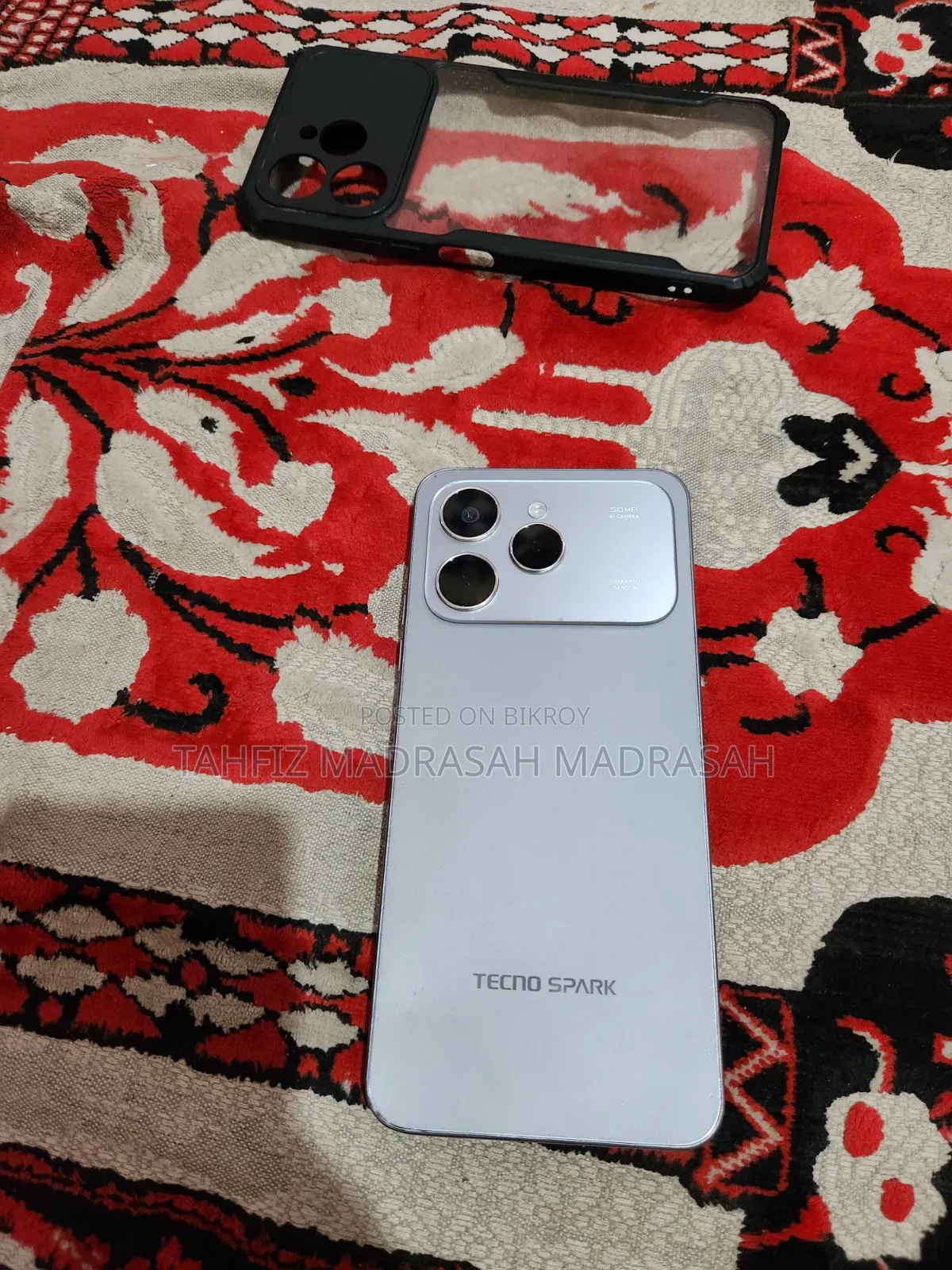 Tecno Spark 40 128 GB Silver