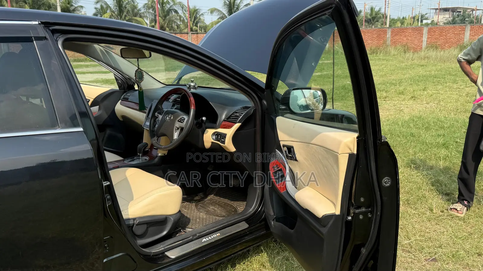 টয়োটা অ্যালিওন ২০১০ কালো