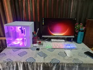 Desktop Computer 8GB AMD Ryzen 5 SSD 128GB