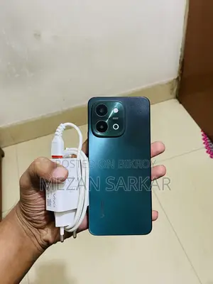 Vivo Y28 128 GB