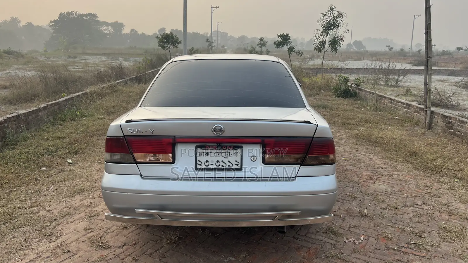 Nissan Sunny 2004 Silver