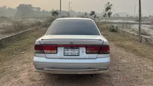 Nissan Sunny 2004 Silver