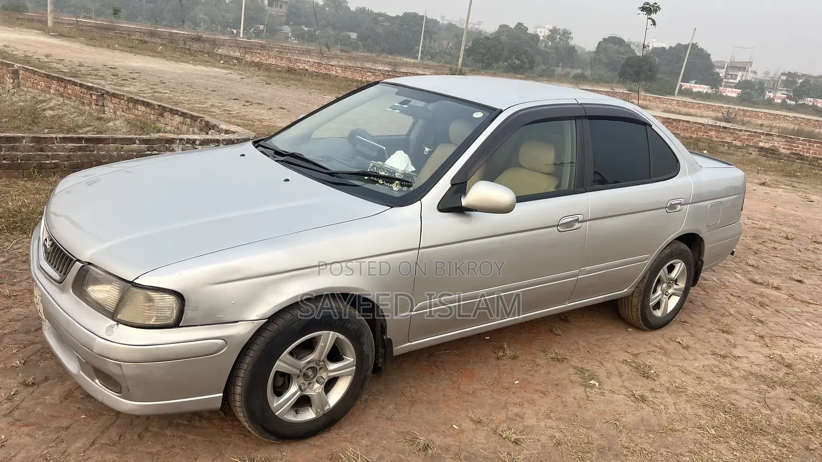 Nissan Sunny 2004 Silver