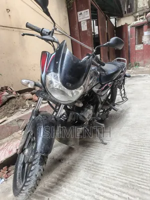 বাজাজ ডিসকভার ১০০ ২০১২ কালো