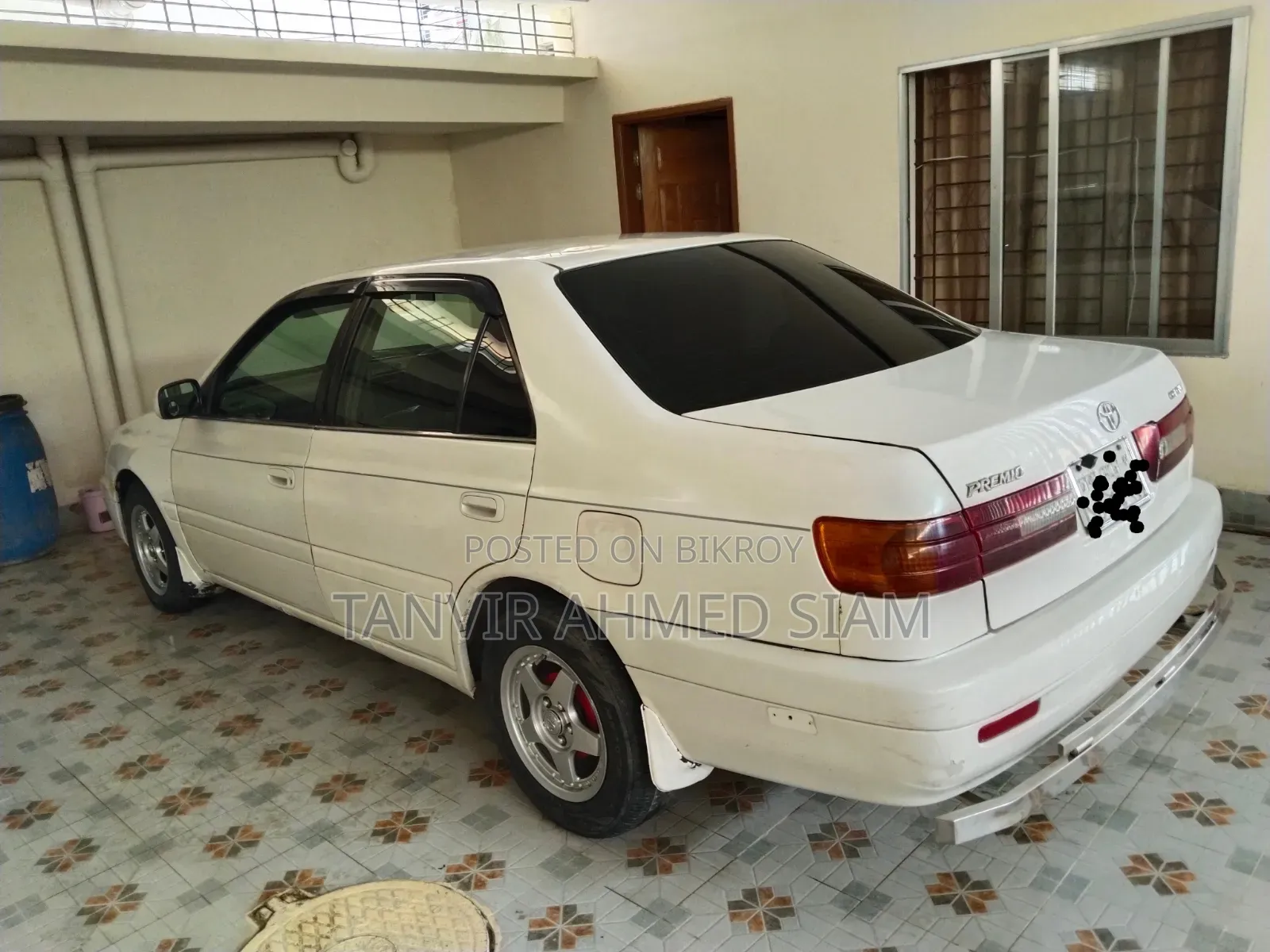 টয়োটা করোনা ১৯৯৬ পার্ল