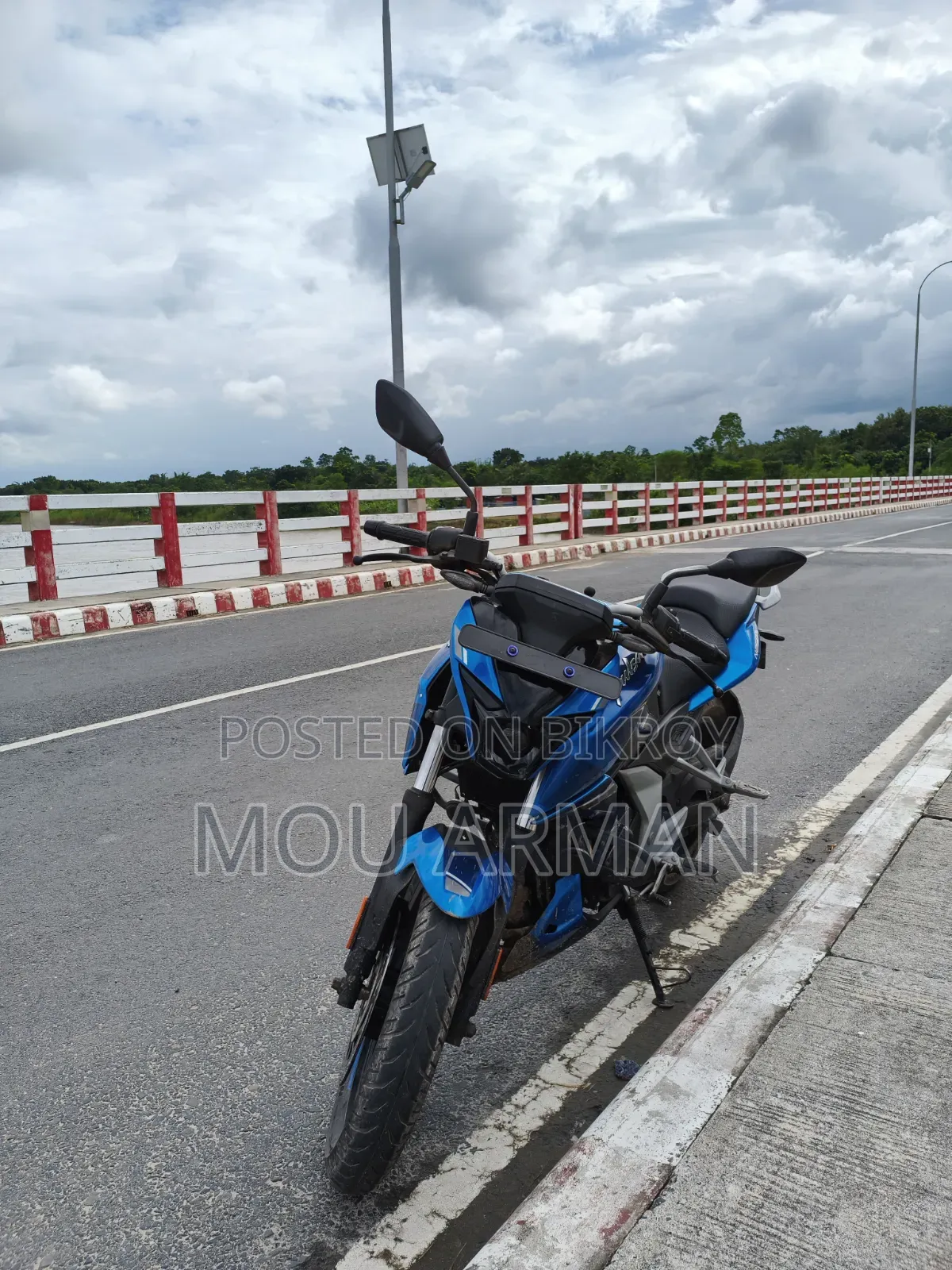 Bajaj Pulsar N250 2024 Blue