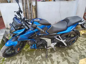 Bajaj Pulsar N250 2024 Blue