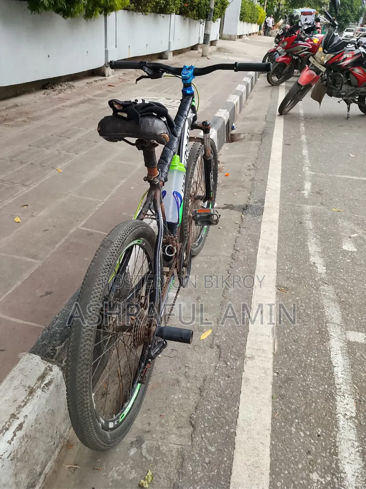 সাইকেলটিতে কোন যান্ত্রিক সমস্যা নেই একদম ভালো কন্ডিশনে আছে
