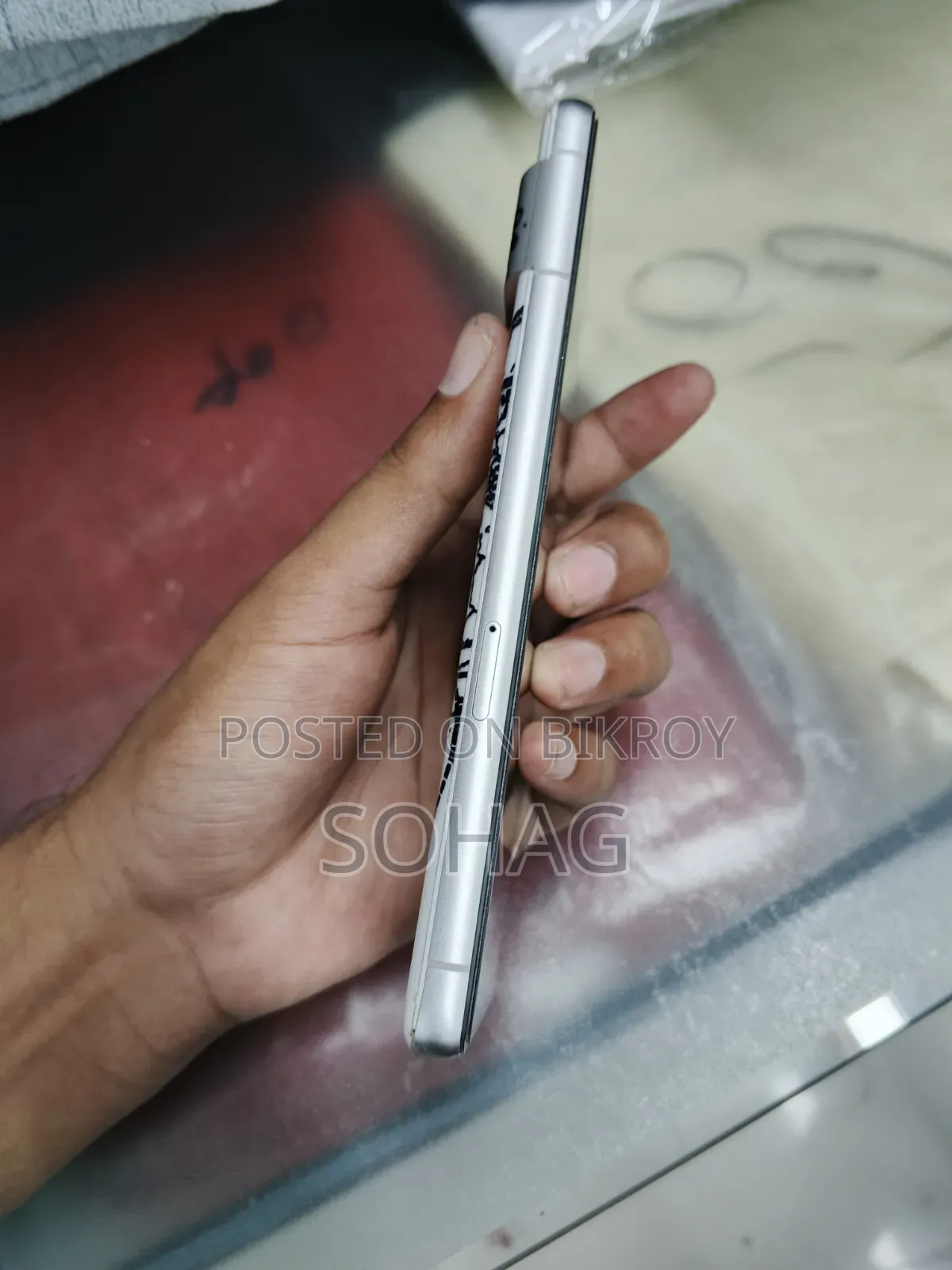 গুগল পিক্সেল ৭ ১২৮ জিবি সিলভার