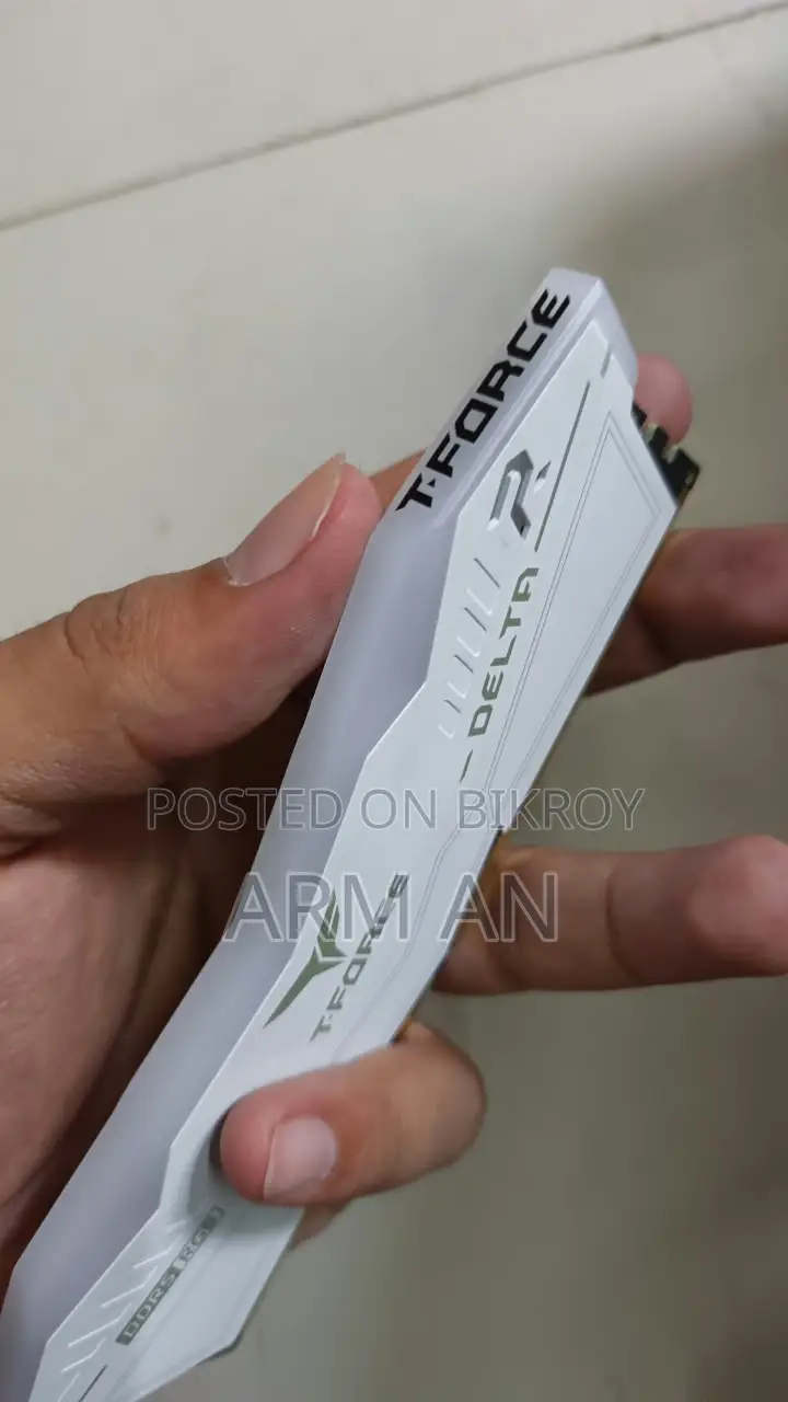 Teamgroup T-Force Delta RGB 8GB DDR5 6000MHz White RAM