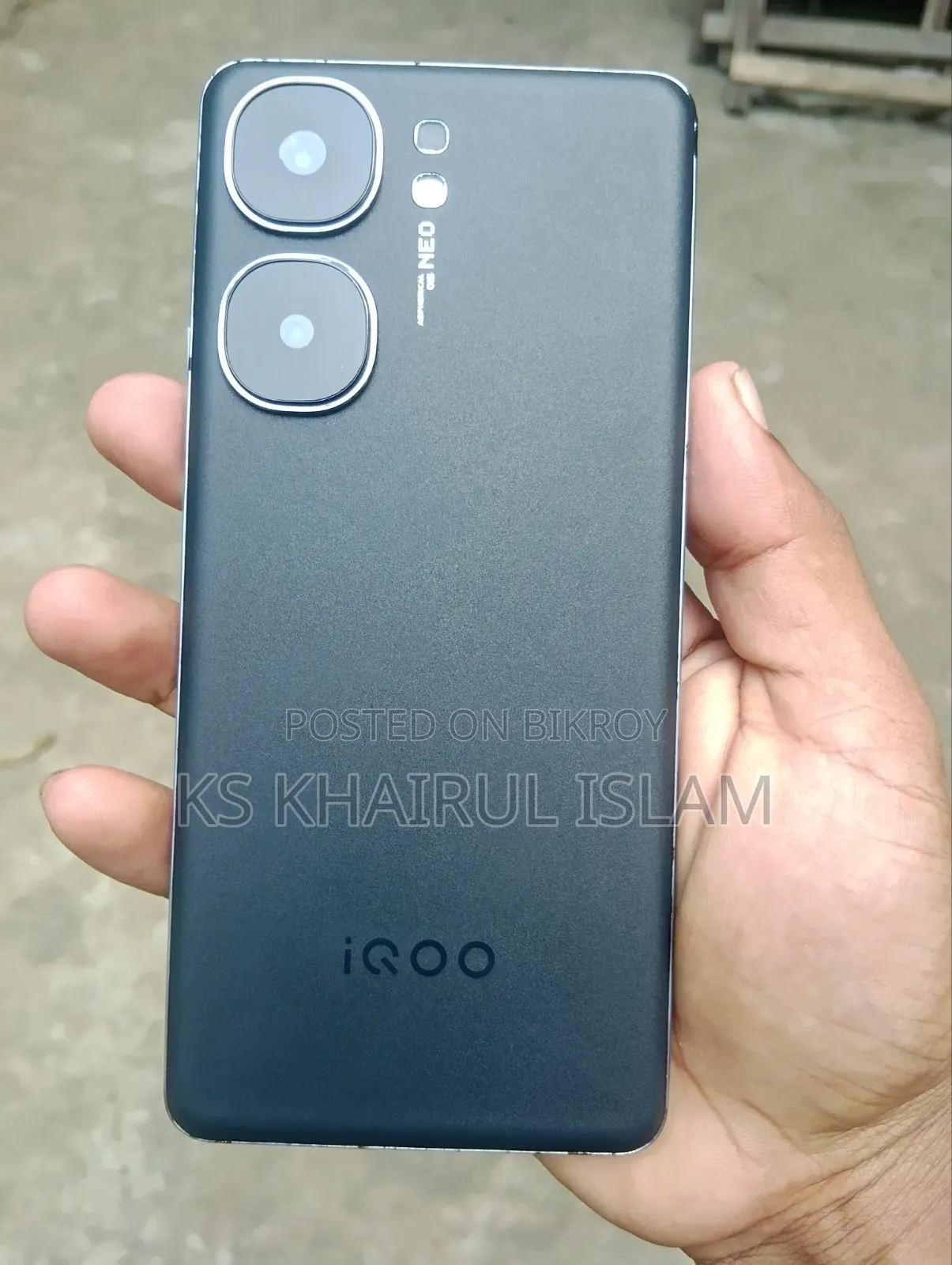 আইকিউও ২৫৬ জিবি ব্ল্যাক