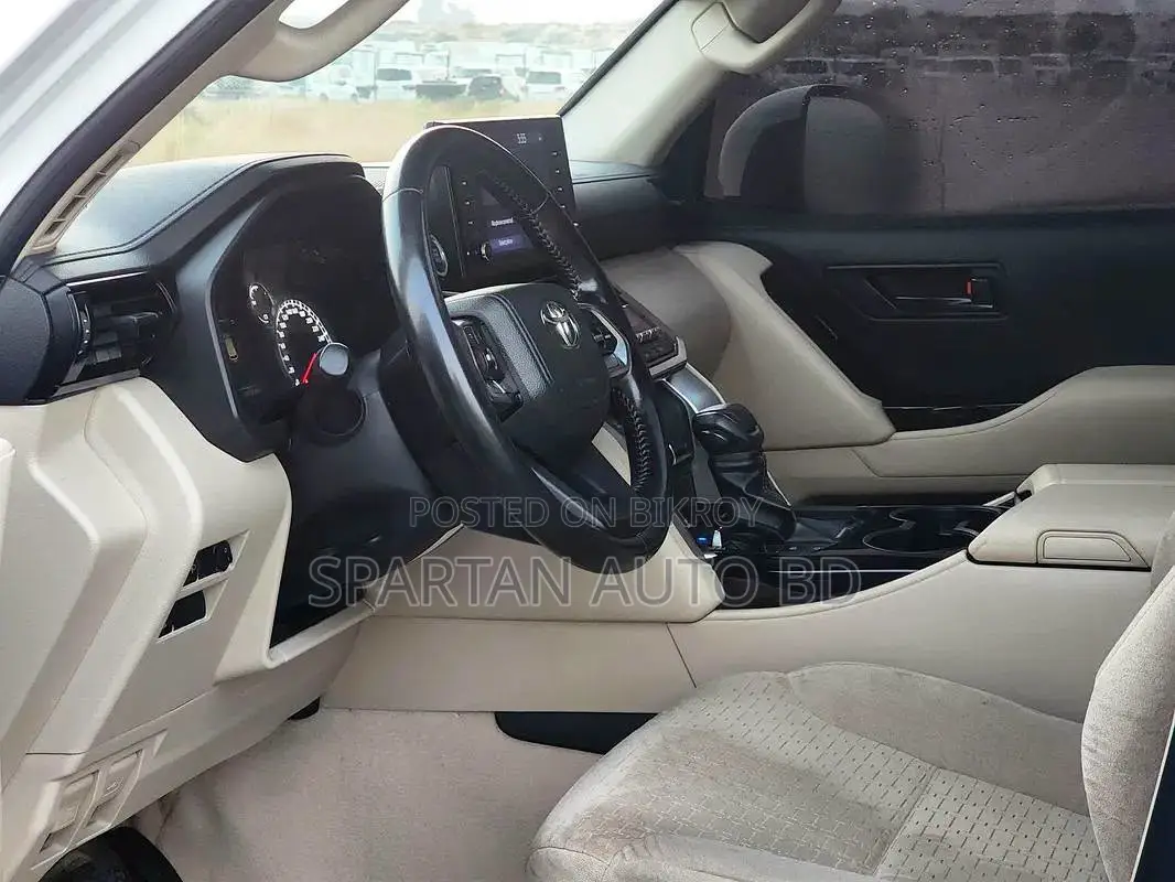 Toyota Land Cruiser 2021 Pearl
