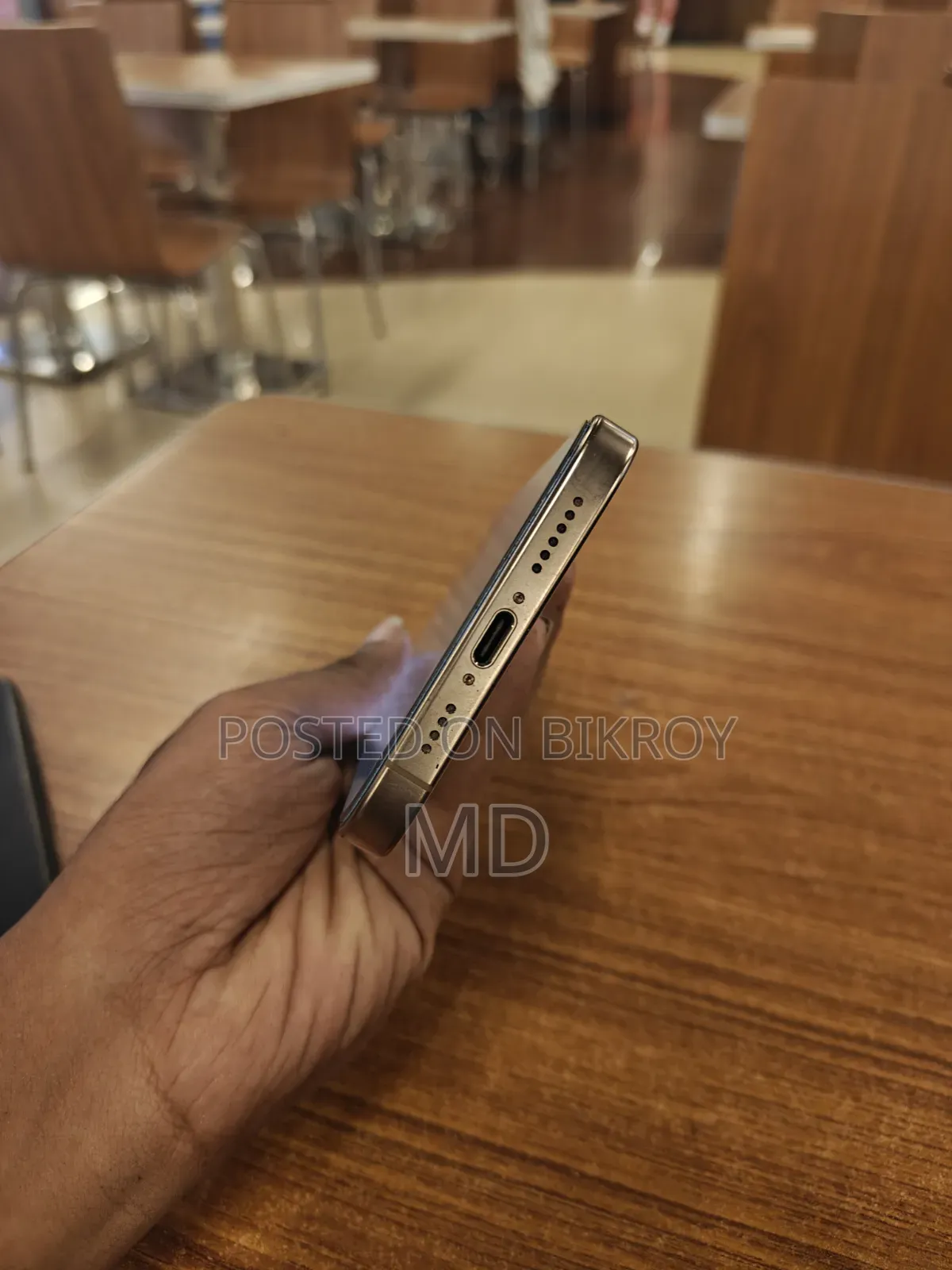 Apple iPhone 16 Pro Max 256 GB Gold