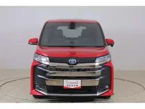Toyota Noah 2022 Red