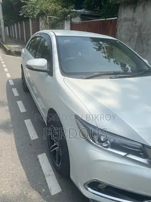 Toyota Premio 1.5 FWD 2017 Pearl
