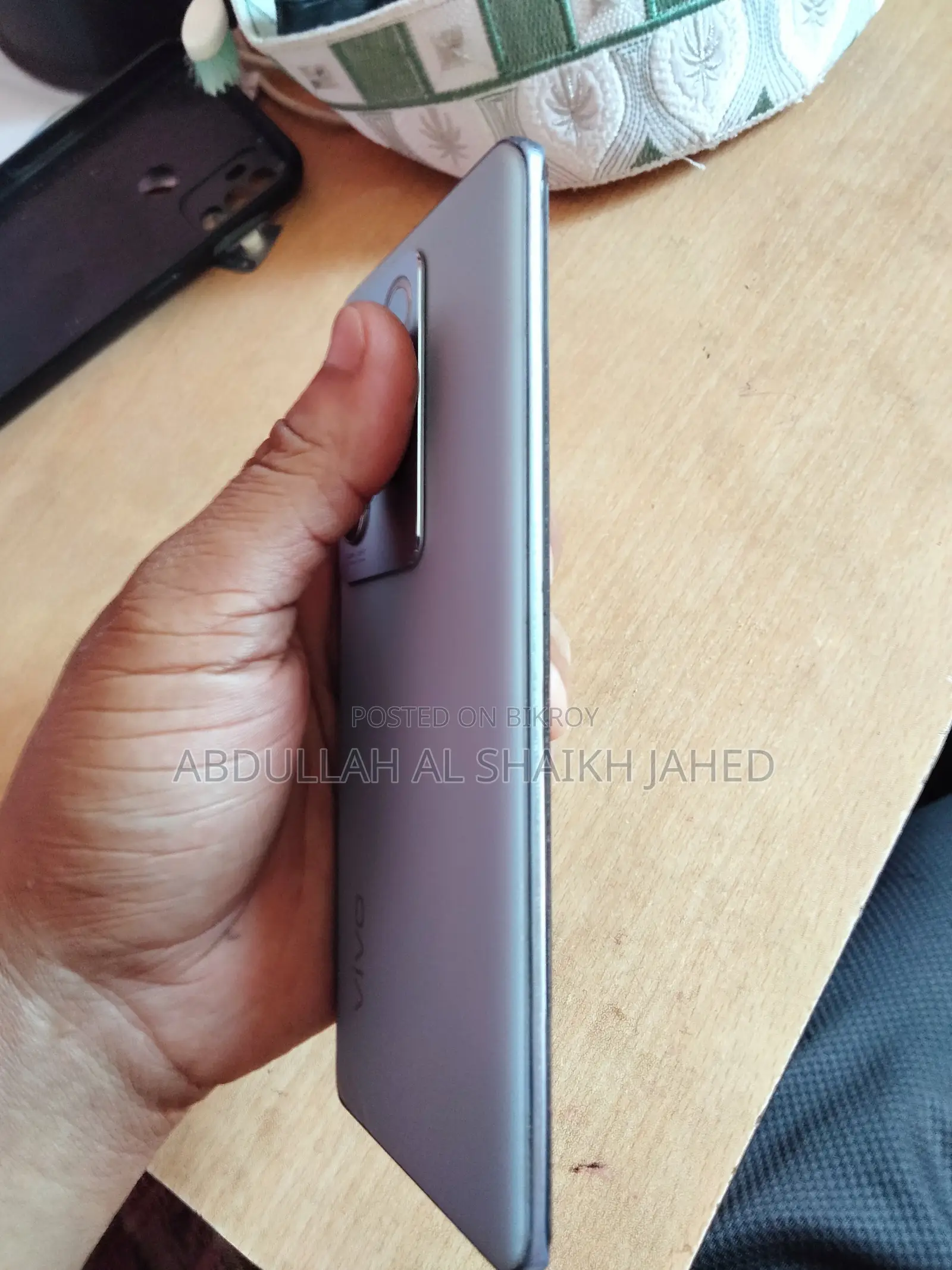 ভিভো ভি২৭ ৫জি ২৫৬ জিবি নীল