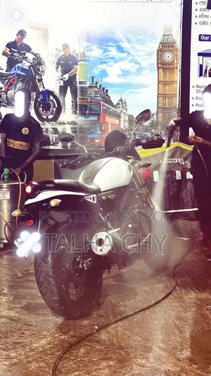 Yamaha XSR700 2021 White