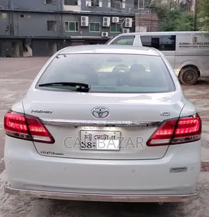 Toyota Premio 1.5 FWD 2020 Pearl