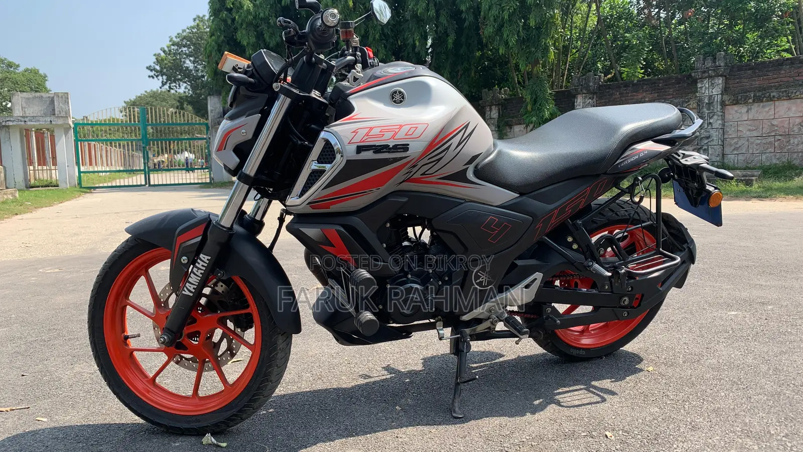 Yamaha FZS V4 2025 White