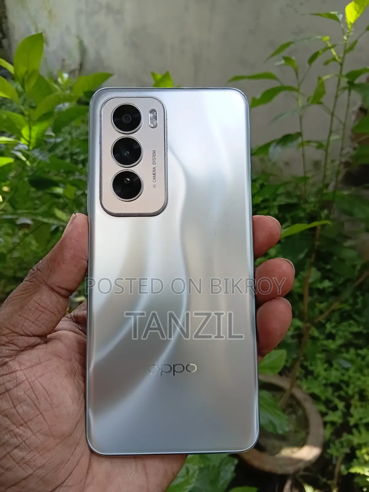 অপ্পো রেনো ১২ ৫জি ৫১২ জিবি ব্রোঞ্জ
