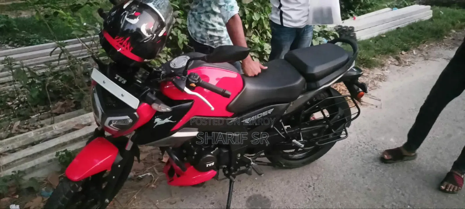 TVS Raider 125 2022 Red