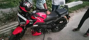 TVS Raider 125 2022 Red