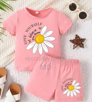 Pink Daisy Flower Graphic T-Shirt & Matching Shorts 2-Piece Set