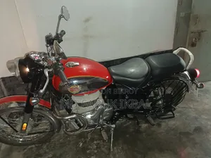 রয়েল এনফিল্ড ক্লাসিক ৩৫০ ২০২৬ লাল