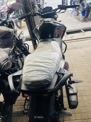 Hero Xtreme 160R 4V 2026 Black