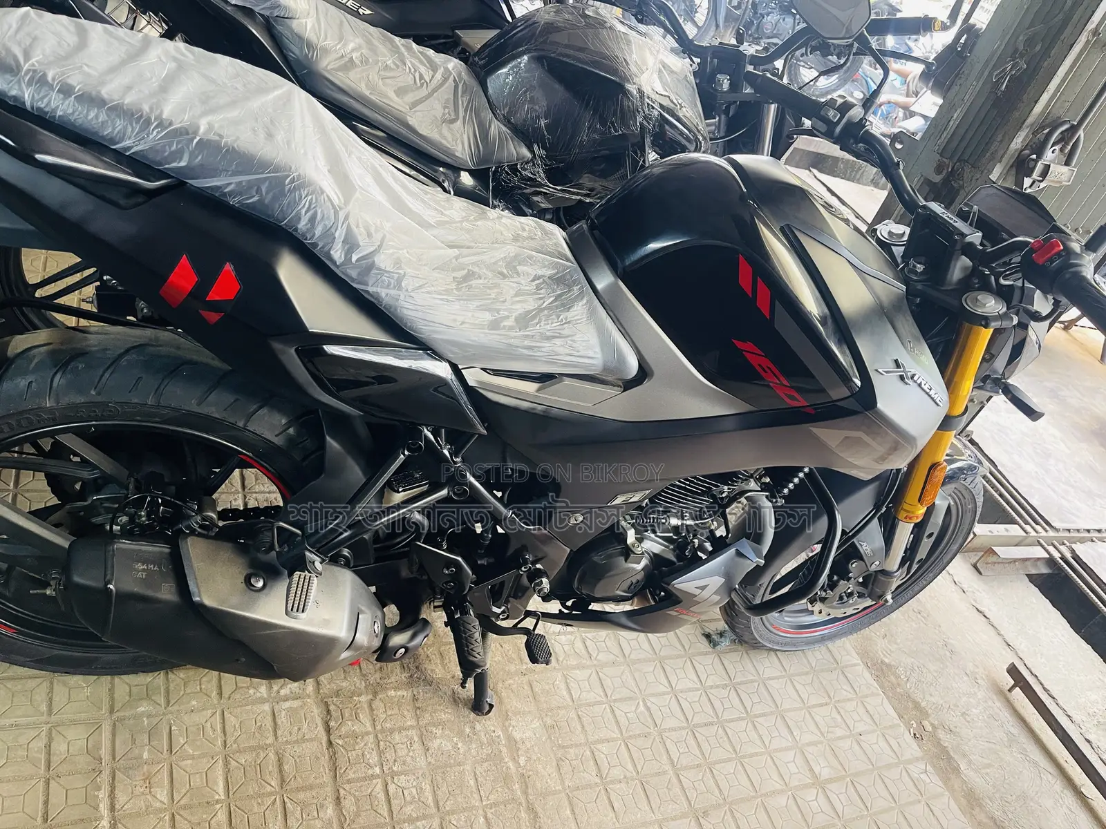 Hero Xtreme 160R 4V 2026 Black