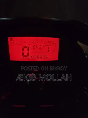 সুজুকি জিক্সার ২০২৪ কালো