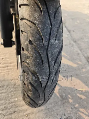 সুজুকি জিক্সার ২০২৪ কালো