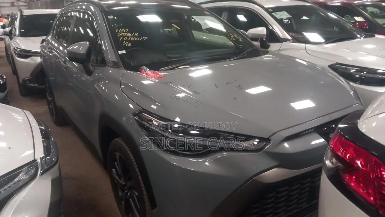Toyota Corolla Cross 2024 Gray