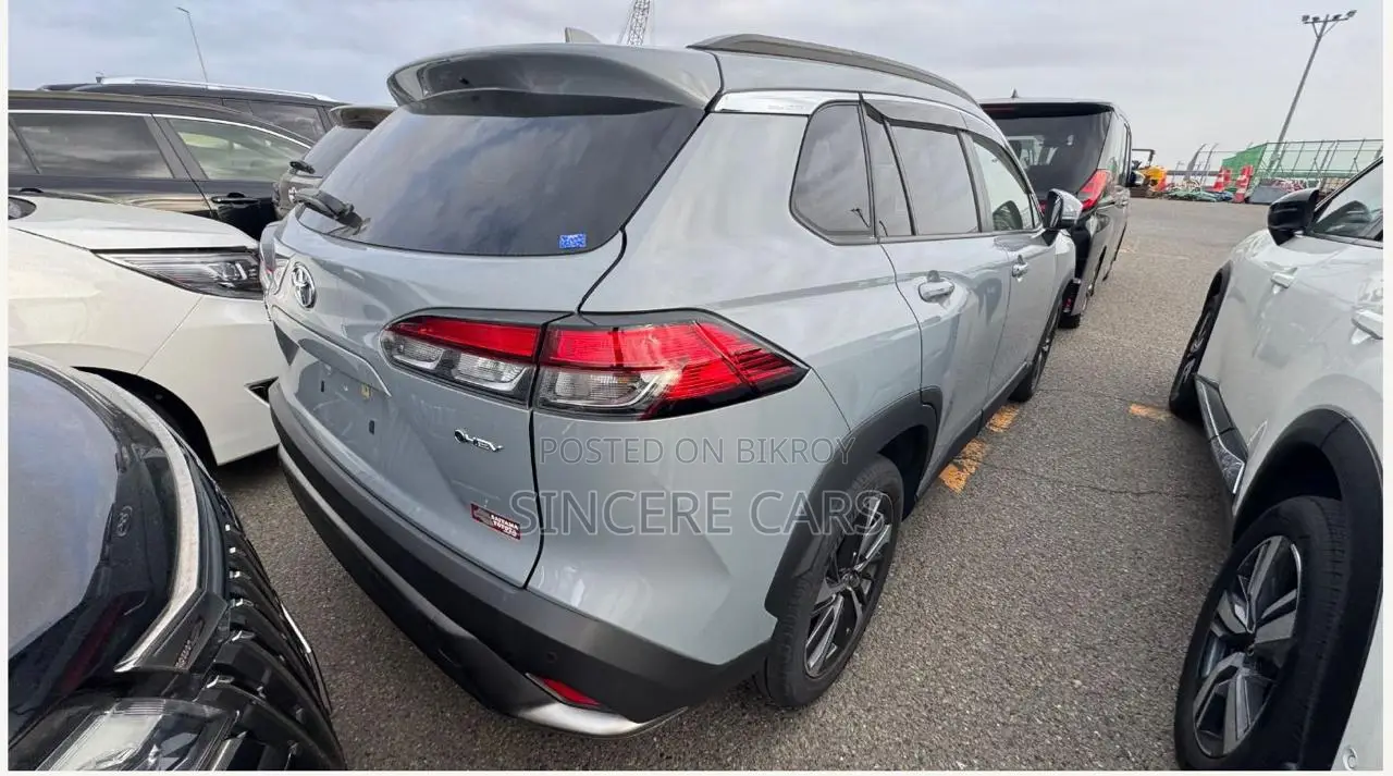 Toyota Corolla Cross 2024 Gray