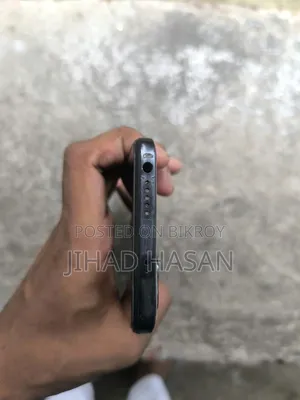 মোবাইল ফোন ১২৮ জিবি নীল