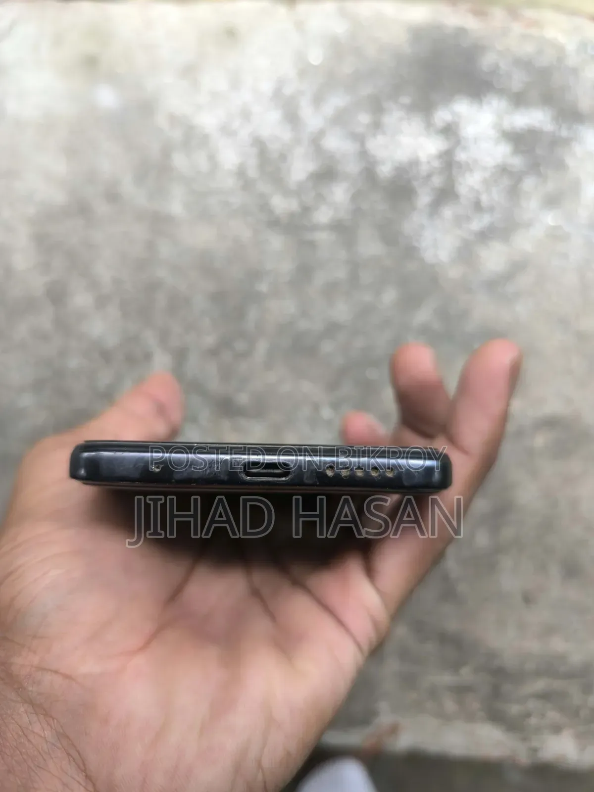 মোবাইল ফোন ১২৮ জিবি নীল