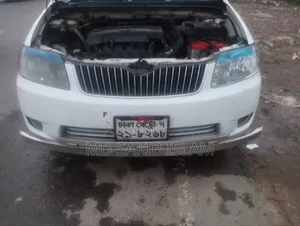 টয়োটা করোলা সেডান অটোমেটিক ২০০৪ হোয়াইট
