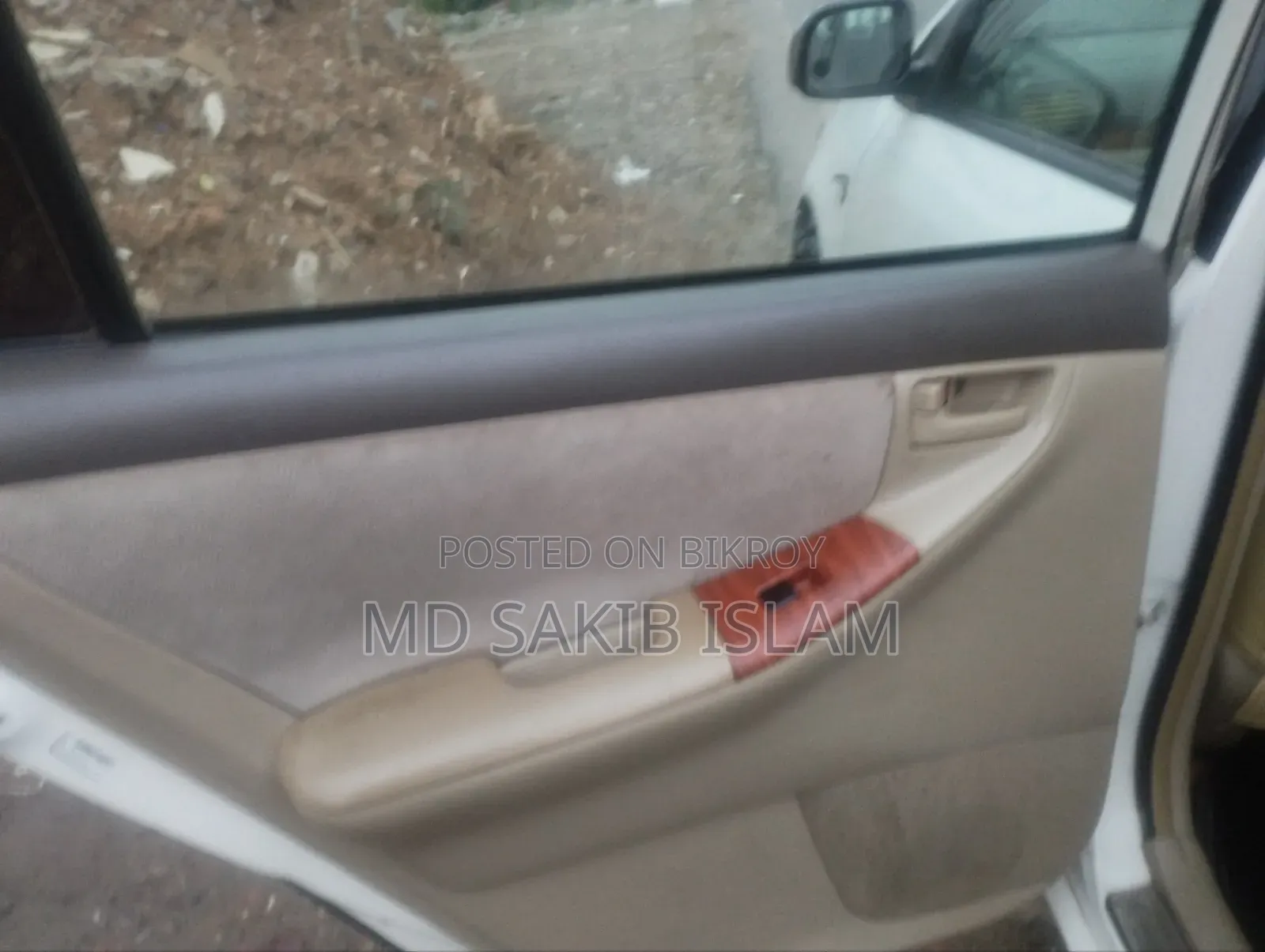 টয়োটা করোলা সেডান অটোমেটিক ২০০৪ হোয়াইট