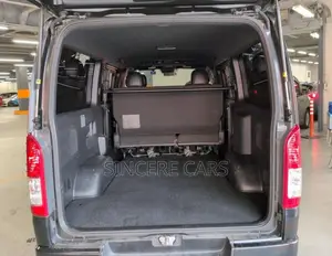 Toyota HiAce 2021 Black
