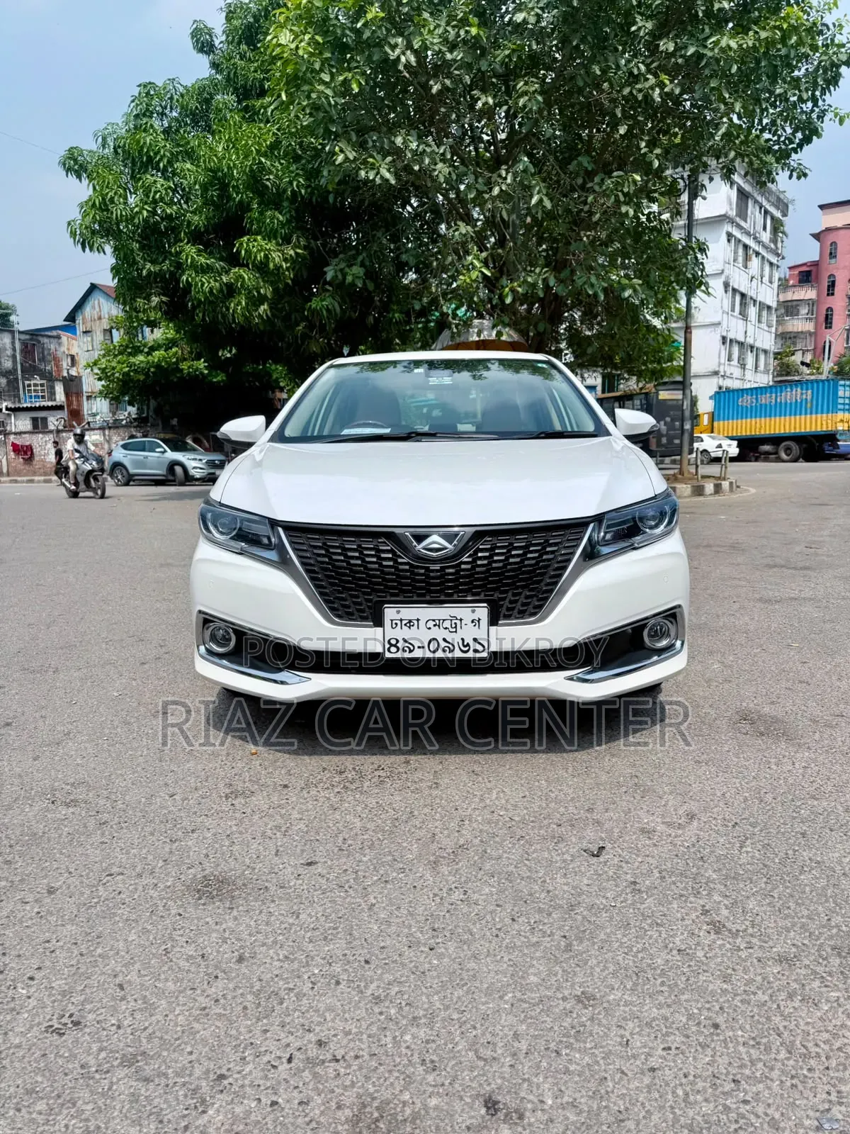 টয়োটা অ্যালিওন ২০১৬ পার্ল