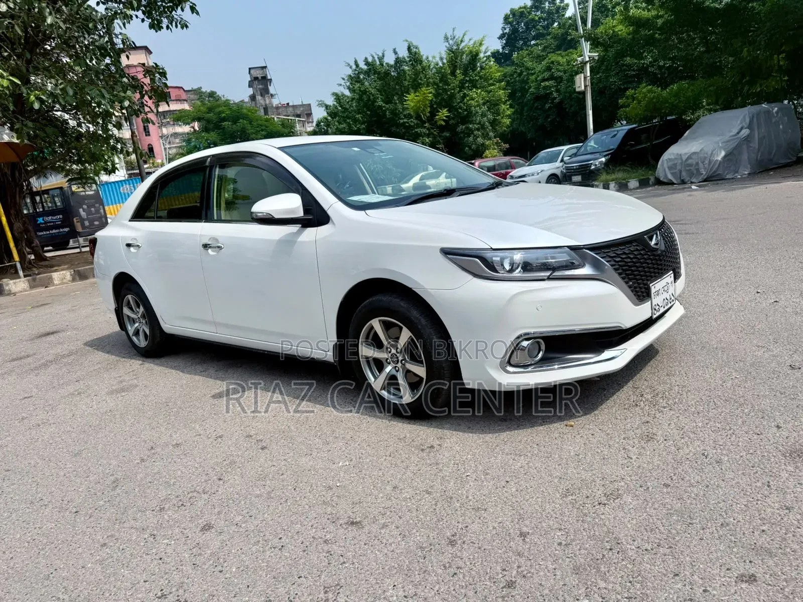 টয়োটা অ্যালিওন ২০১৬ পার্ল
