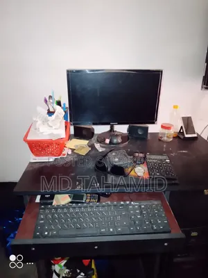 Desktop Computer Samsung 4GB Intel Core i3 SSD 1T